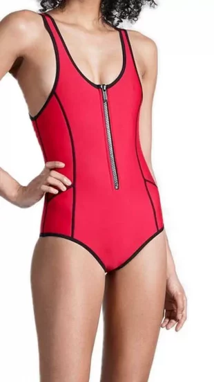 Nowoczesny kostium kąpielowy o sportowym kroju z seksownym, funkcjonalnym suwakiem